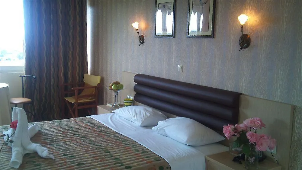 **  Heraion Hotel Calcídica Grecia